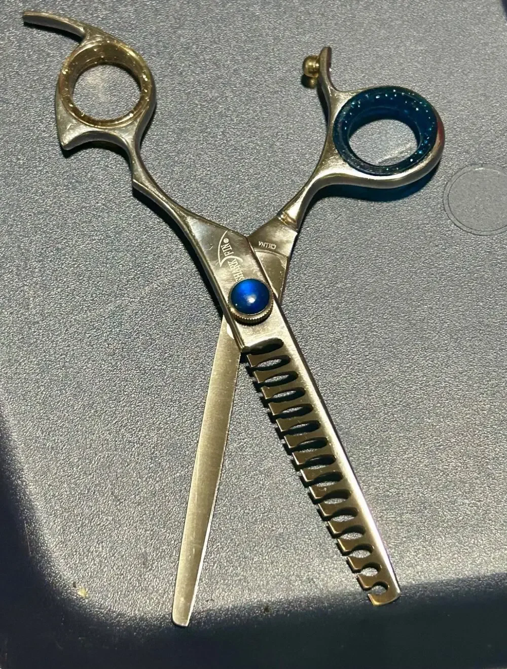 Shark Fin Professional 15-Tooth Texturizer thinning Shears used -Need Sharpening